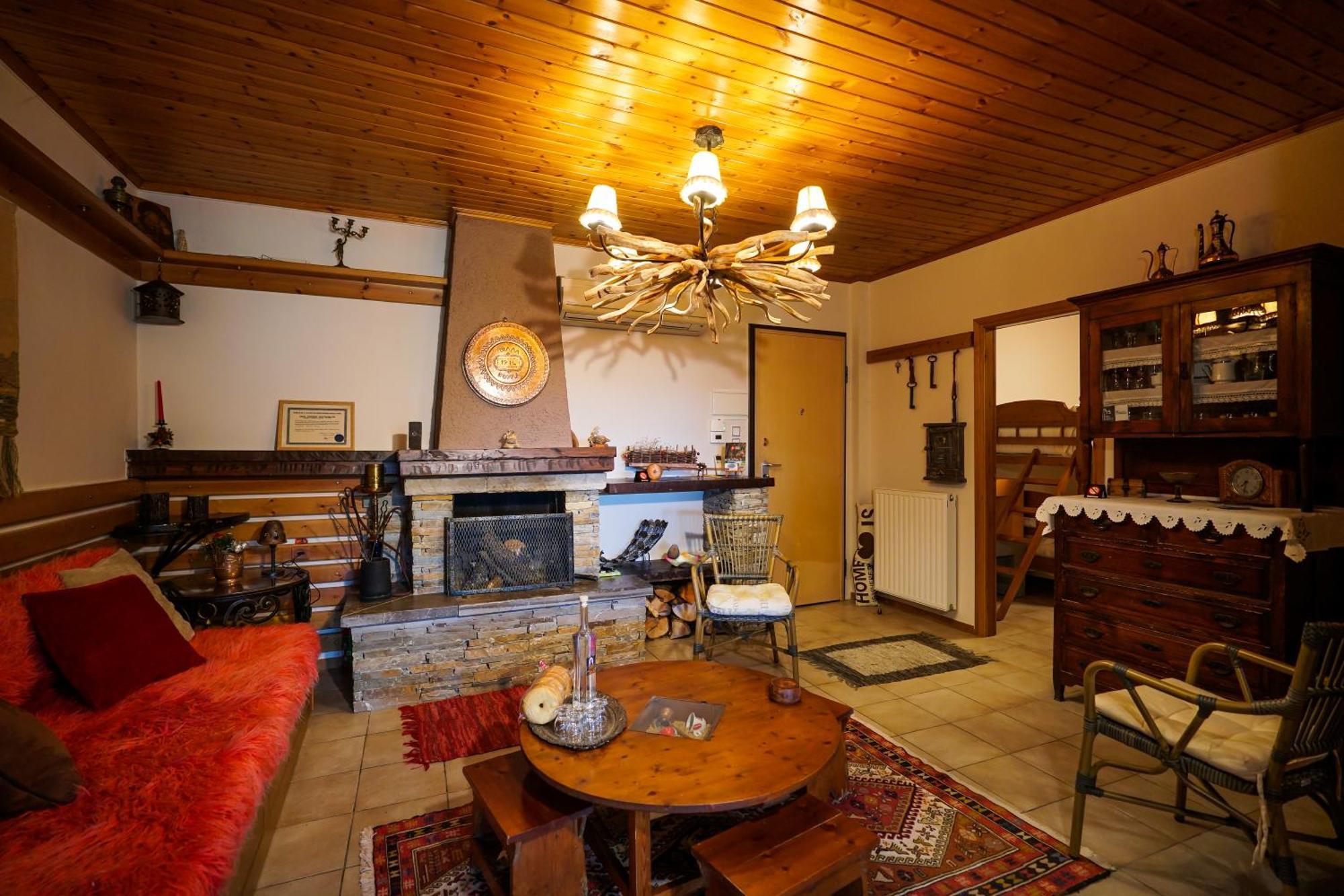 Voula Villa Aristi
